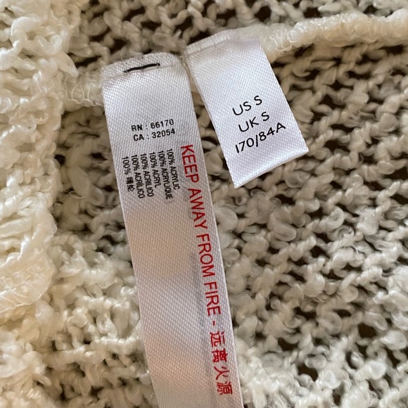 UO Out from Under double scoop neck slouchy loose knit crop sweater - Picture 10 of 11